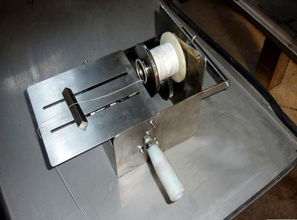 手动香肠扎线机与软件开发 荥阳天嘉食品机械制造厂的高效结合